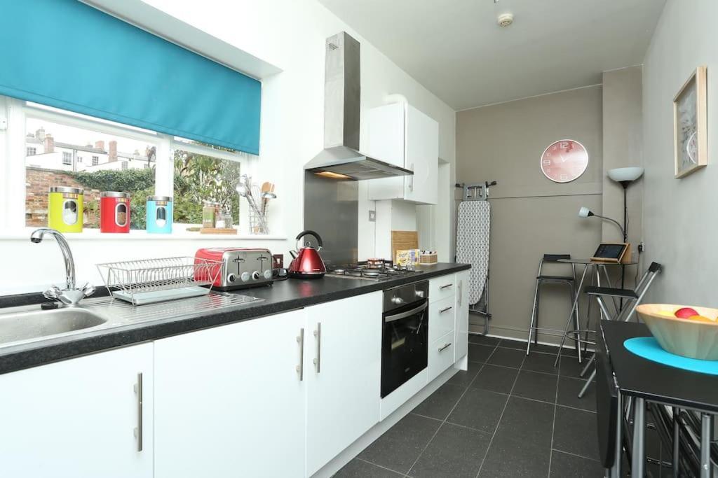 Appartement In The Heart Of Cheltenham/ Parking Cheltenham
